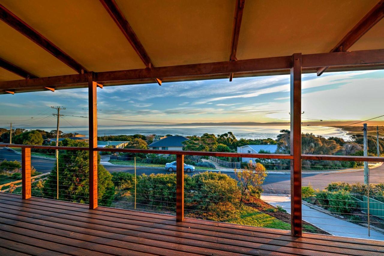 Villa Zenith Coles Bay Exterior foto