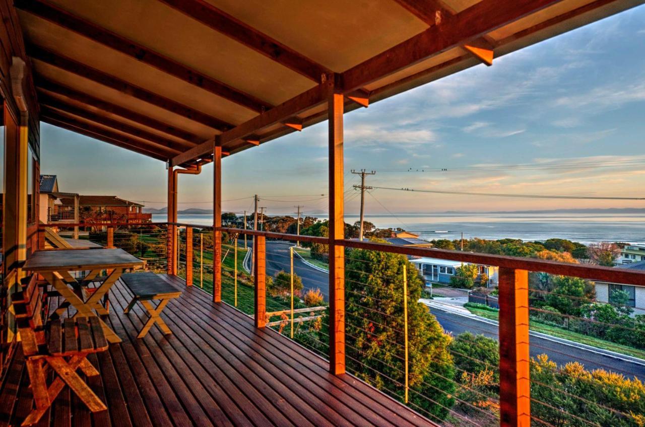 Villa Zenith Coles Bay Exterior foto